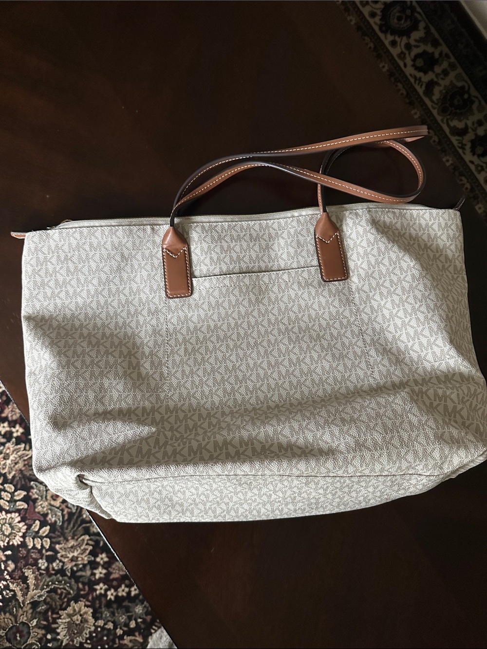 Michael Kors Cream and Pink Stripe Logo Tote - Picture 6 of 8